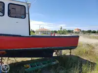 Kapal pemprosesan ikan untuk dijual