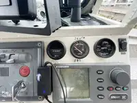 Kapal pelayaran untuk dijual
