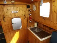 Kapal kerja untuk dijual