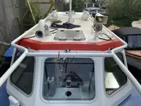 Kapal rondaan untuk dijual
