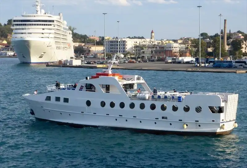 Kapal RoPax untuk dijual