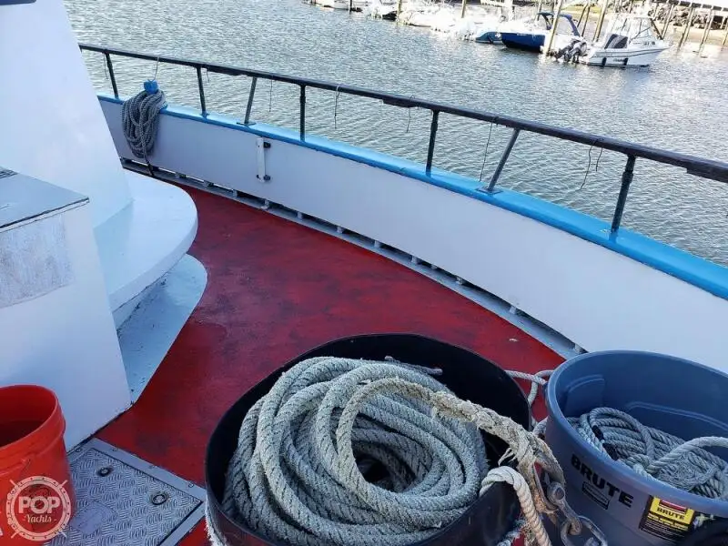 Kapal feri untuk dijual