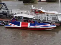 Kapal pelayaran untuk dijual