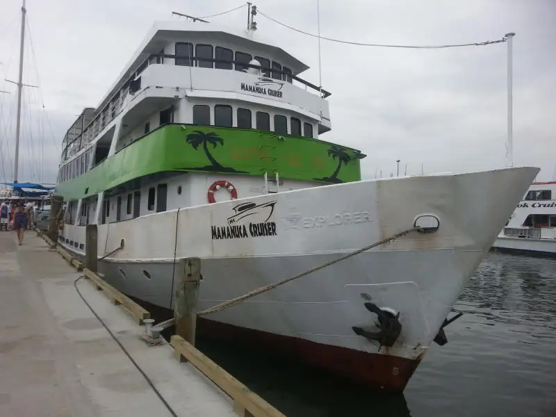 Kapal feri untuk dijual