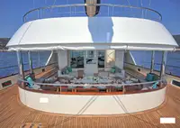 Yacht untuk dijual