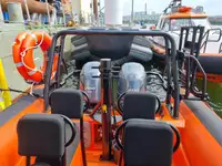 Kapal getah kaku untuk dijual