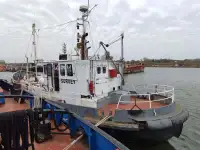 Kapal tinjauan untuk dijual