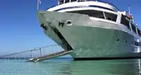 Kapal pelayaran untuk dijual