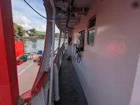 Kapal tinjauan untuk dijual