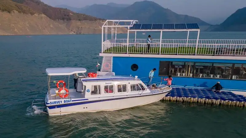 Kapal pelayaran untuk dijual