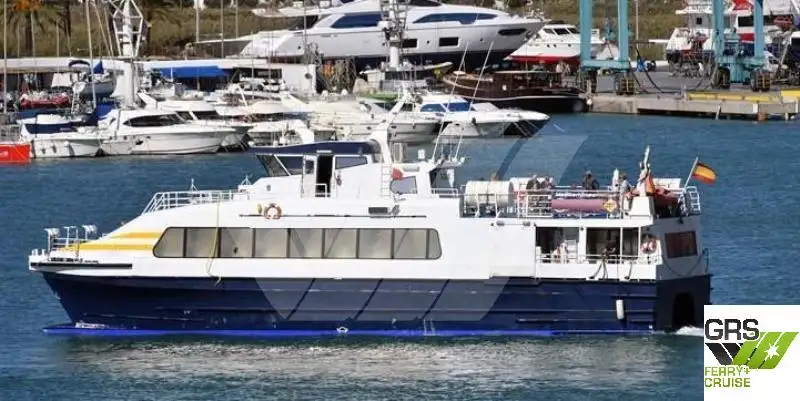 Kapal pelayaran untuk dijual