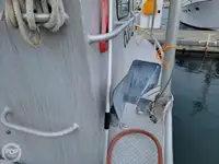 Kapal penyelamat untuk dijual