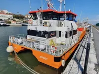 Kapal kerja untuk dijual