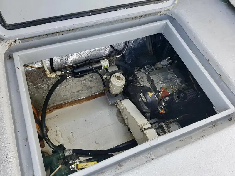 Kapal penyelidik untuk dijual
