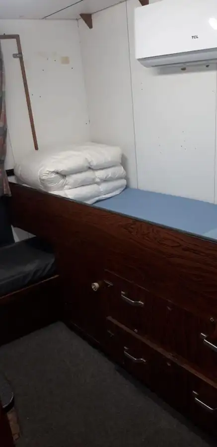 Kapal rondaan untuk dijual