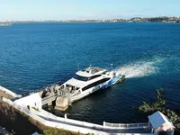 Kapal feri untuk dijual