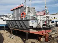 Kapal kerja untuk dijual