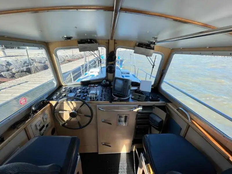 Kapal pandu untuk dijual