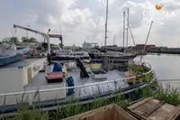 Kapal rondaan untuk dijual