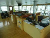 Kapal feri untuk dijual