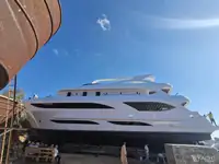 Kapal pelayaran untuk dijual