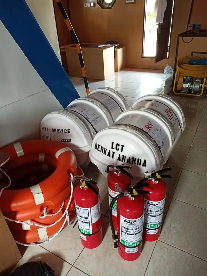 Kapal pendaratan, tangki untuk dijual