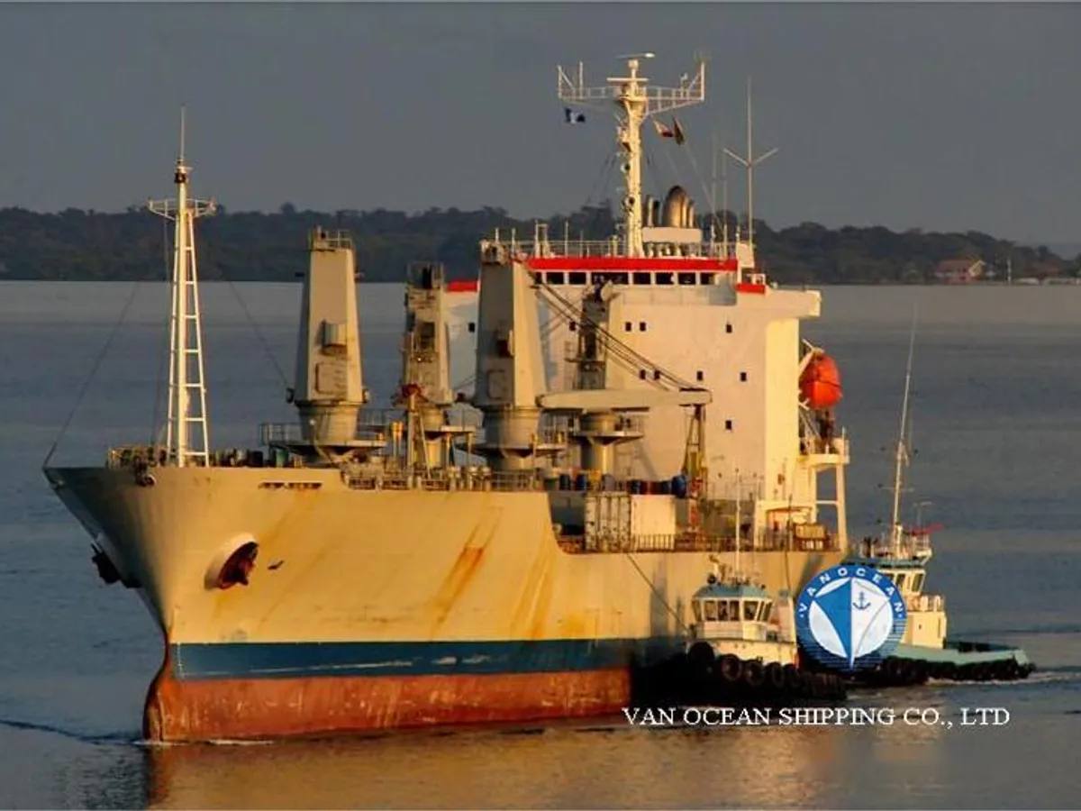 Kapal peti sejuk untuk dijual