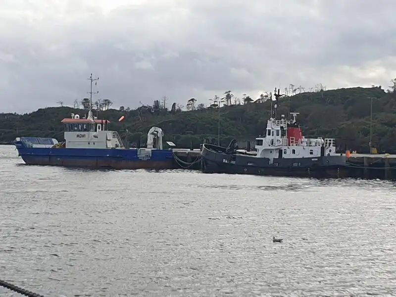 Kapal penumpang untuk dijual