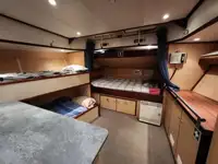 Kapal kerja untuk dijual