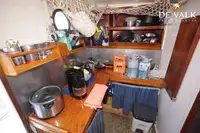 Kapal penyelidik untuk dijual