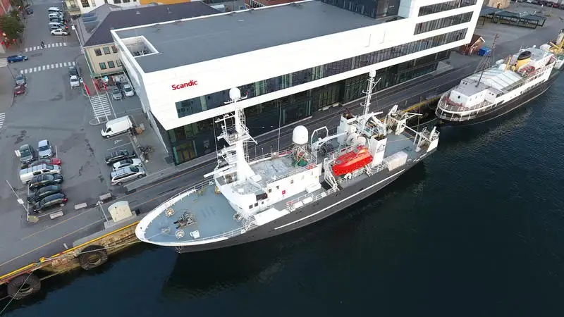 Kapal kontena untuk dijual