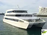 Kapal pelayaran untuk dijual