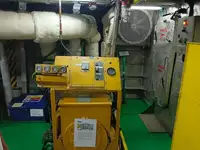 Kapal anak kapal untuk dijual
