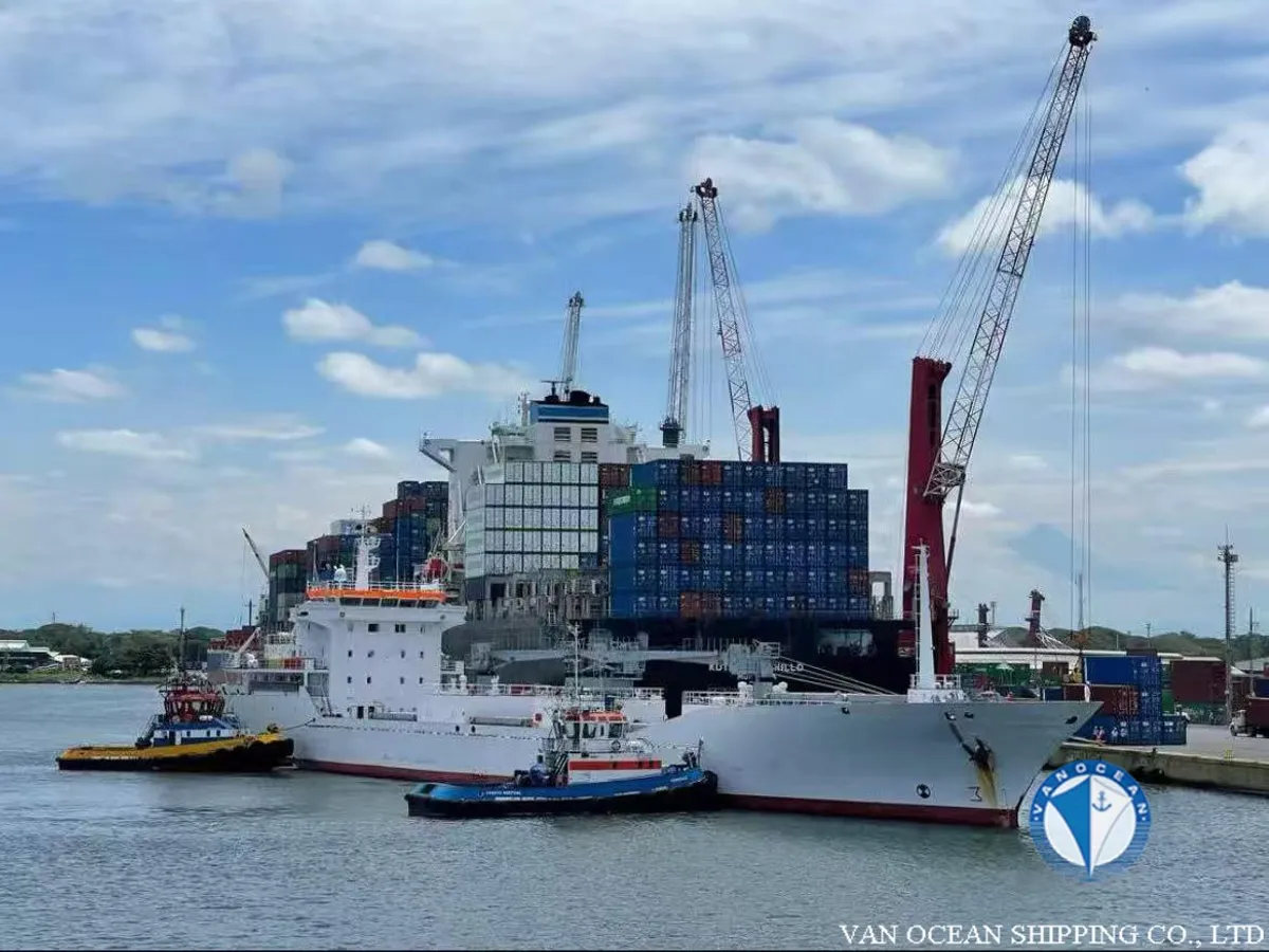 Kapal peti sejuk untuk dijual