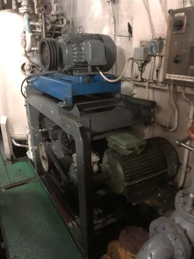 Kapal tunda untuk dijual