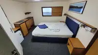 Kapal layar untuk dijual