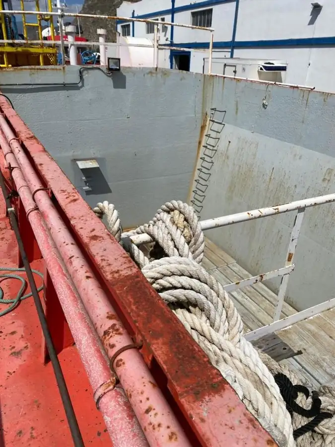 Kapal kerja untuk dijual