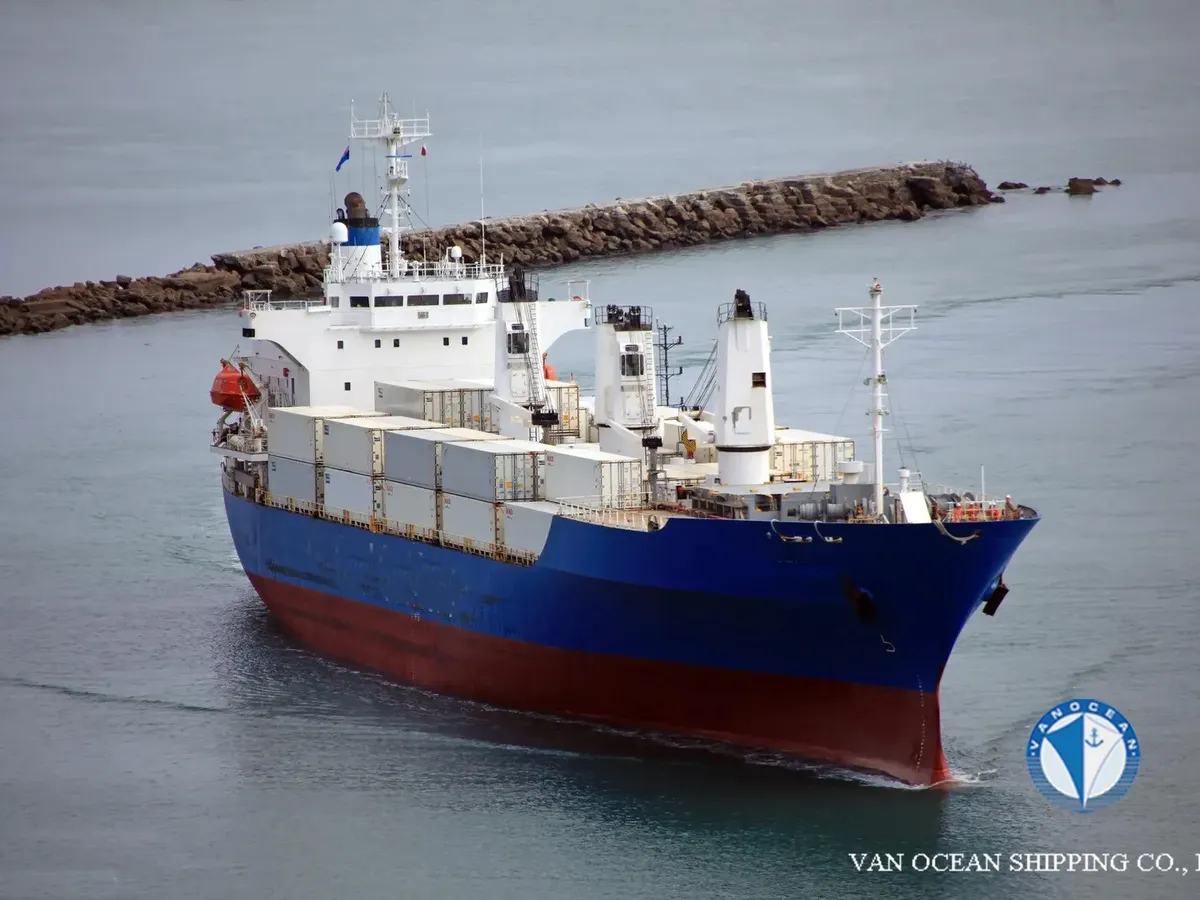 Kapal peti sejuk untuk dijual