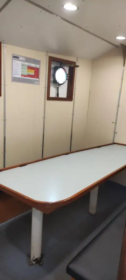Kapal tunda untuk dijual