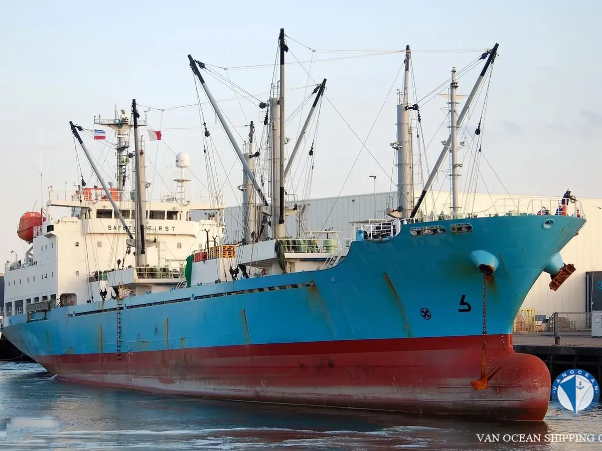 Kapal peti sejuk untuk dijual