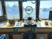 Kapal bekalan untuk dijual