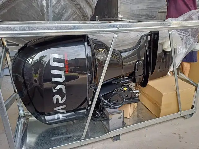 Kapal kerja untuk dijual