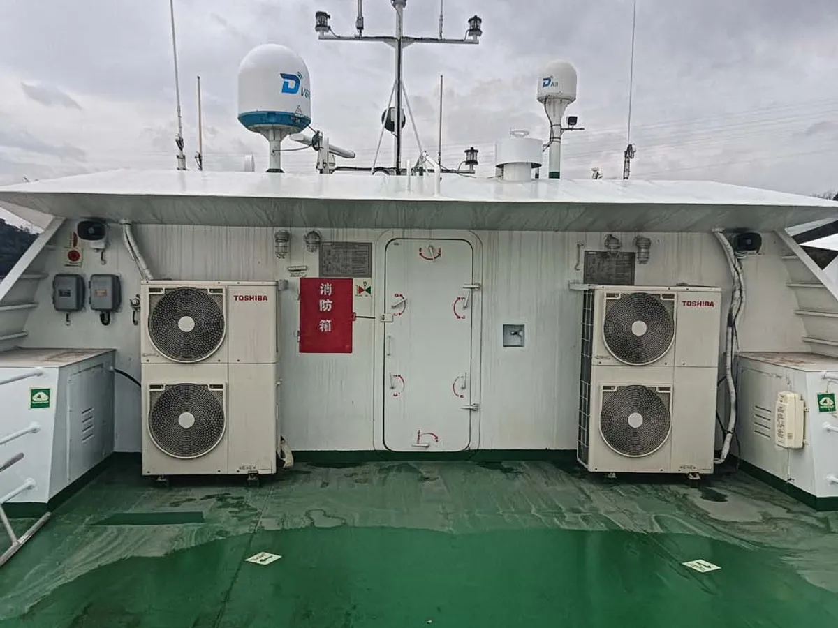 Kapal layar untuk dijual