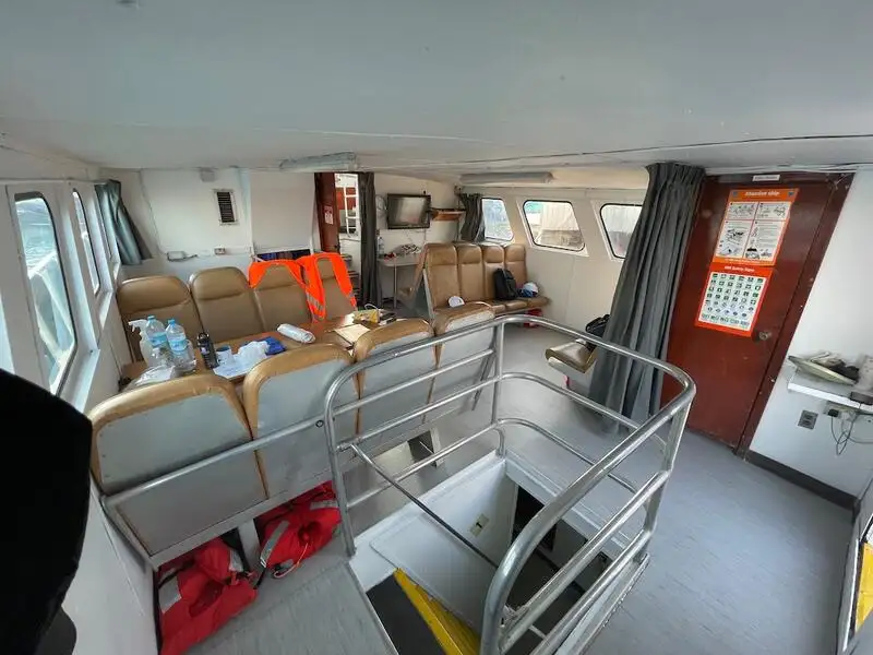 Kapal kontena untuk dijual
