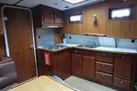 Kapal tinjauan untuk dijual