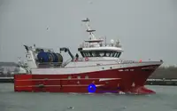 Kapal pukat tunda untuk dijual
