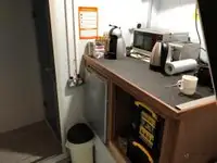 Bot anak kapal untuk jualan
