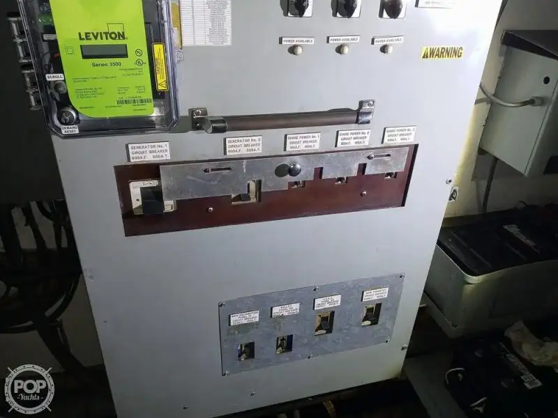 Kapal pelayaran untuk dijual