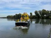 Kapal rondaan untuk dijual