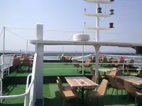 Kapal restoran untuk dijual